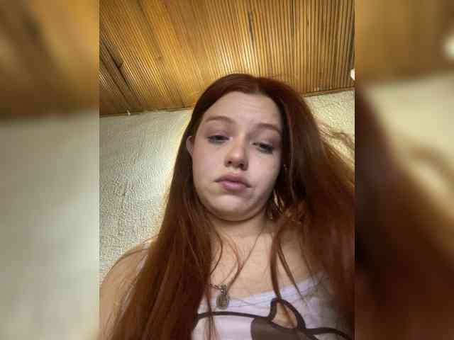 Pamela-Velvet webcam