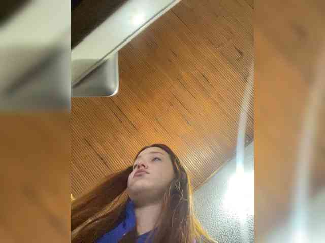 Pamela-Velvet webcam