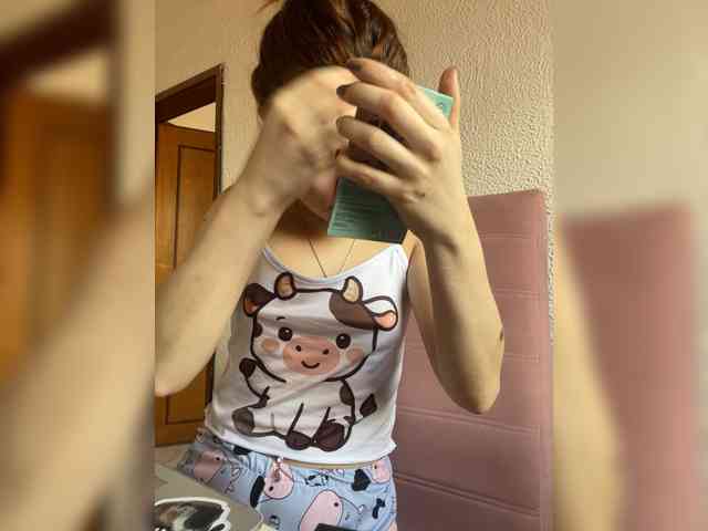 Pamela-Velvet Pamela-Velvet