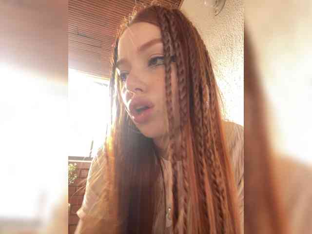 Pamela-Velvet webcam