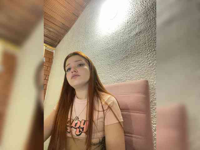 Pamela-Velvet webcam