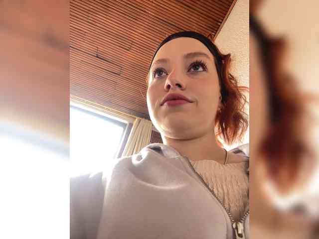 Pamela-Velvet webcam