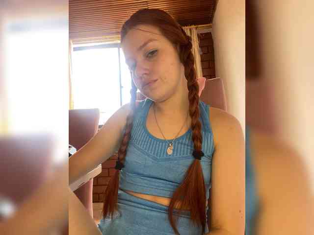 Pamela-Velvet webcam