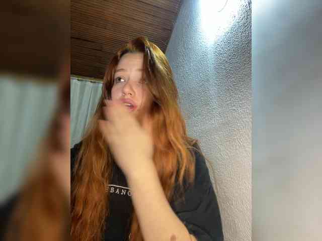 Pamela-Velvet webcam