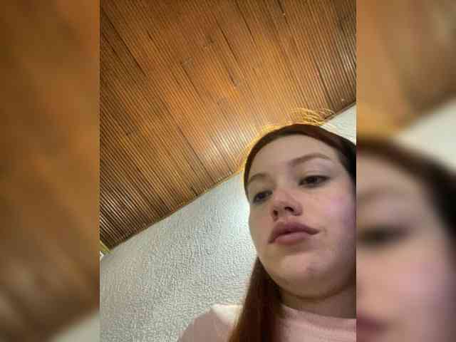 Pamela-Velvet webcam