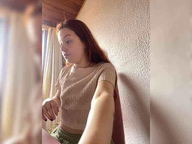 Pamela-Velvet webcam