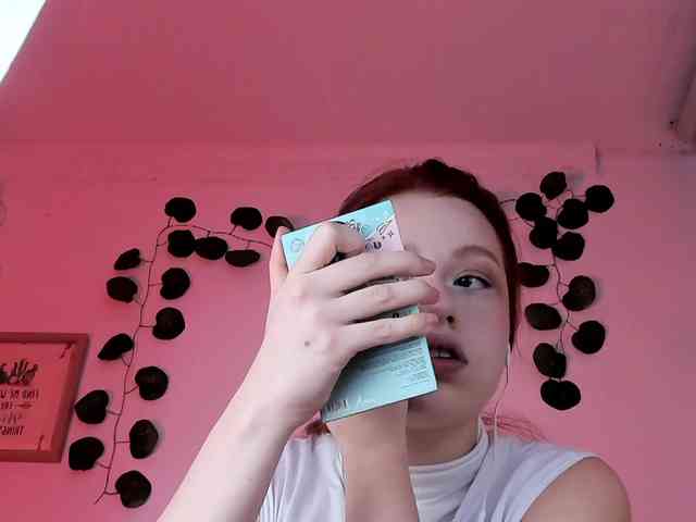 Pamela-Velvet Pamela-Velvet