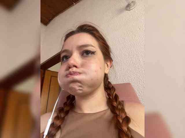 Pamela-Velvet Pamela-Velvet