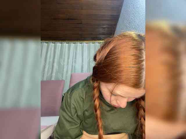 Pamela-Velvet webcam