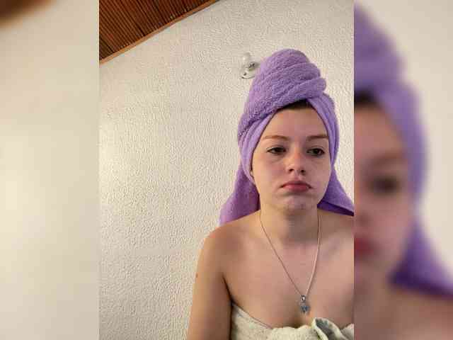 Pamela-Velvet webcam