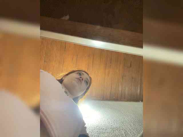 Pamela-Velvet webcam