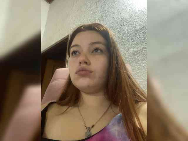 Pamela-Velvet webcam