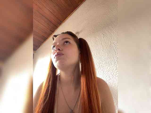 Pamela-Velvet webcam