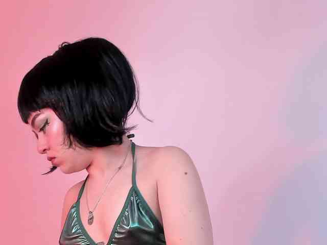 Pamela-Velvet webcam
