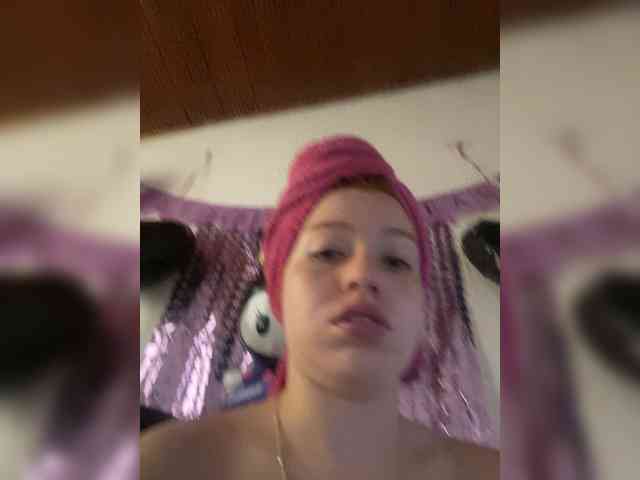 Pamela-Velvet webcam