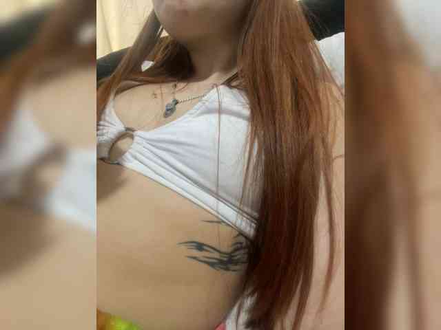 Pamela-Velvet webcam