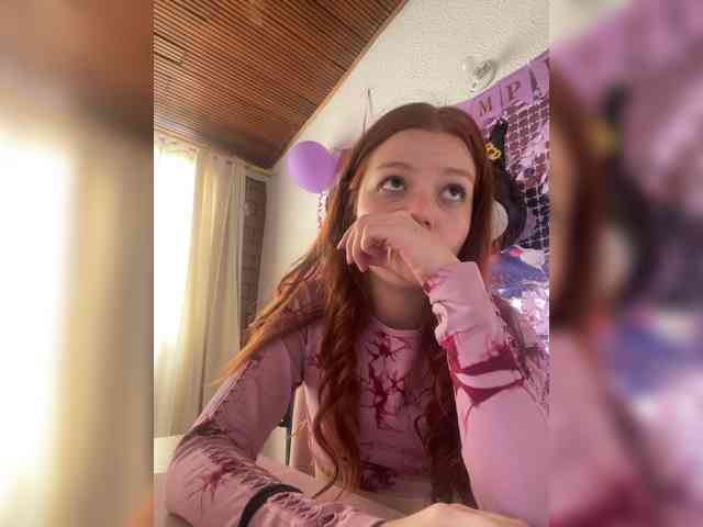 Pamela-Velvet webcam