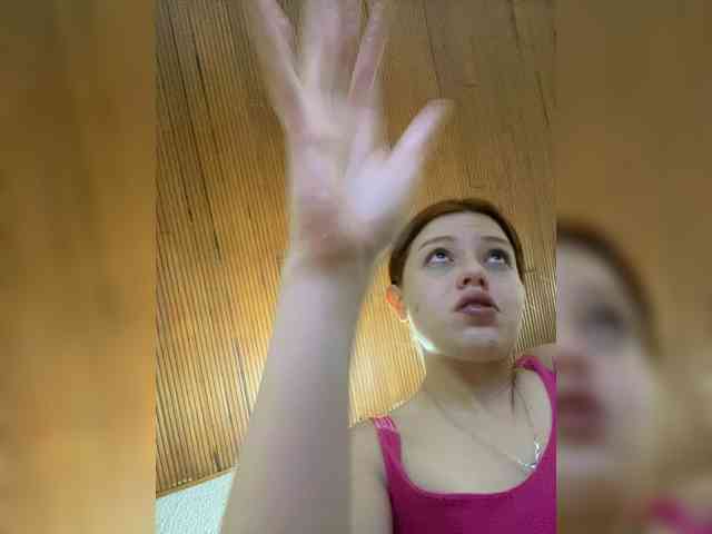 Pamela-Velvet webcam