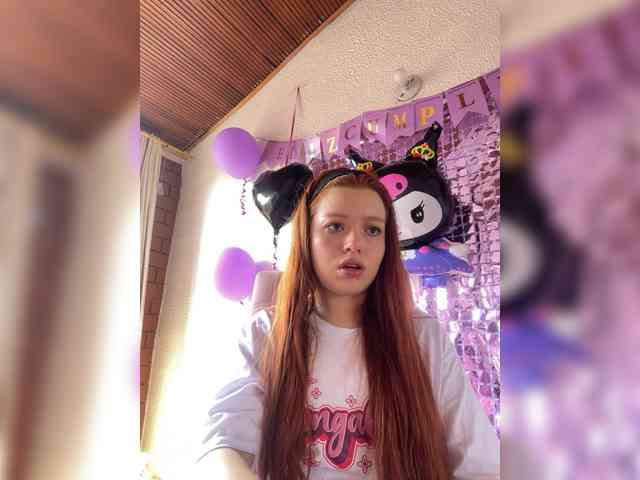 Pamela-Velvet webcam