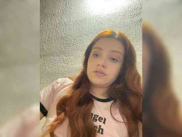 Pamela-Velvet webcam