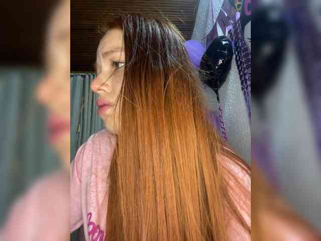 Pamela-Velvet webcam