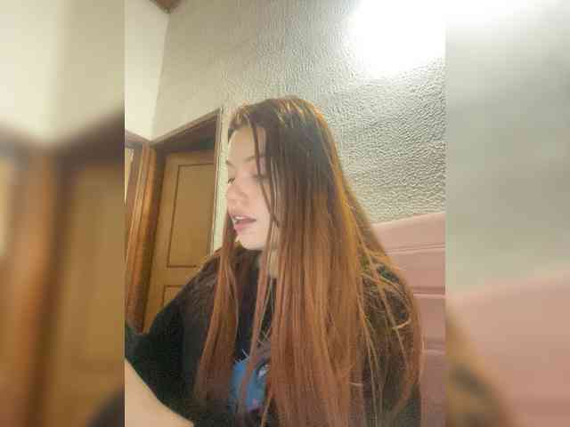 Pamela-Velvet webcam