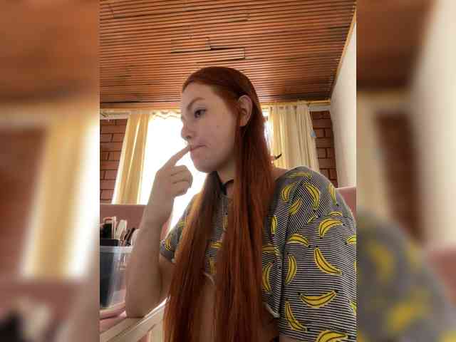 Pamela-Velvet webcam