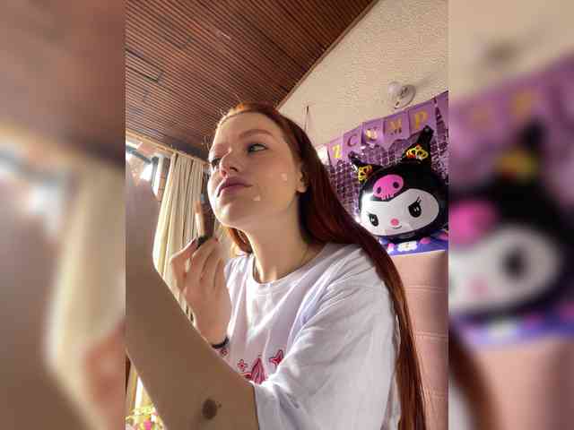 Pamela-Velvet webcam