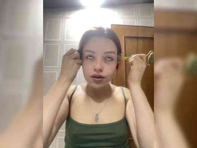 Pamela-Velvet webcam