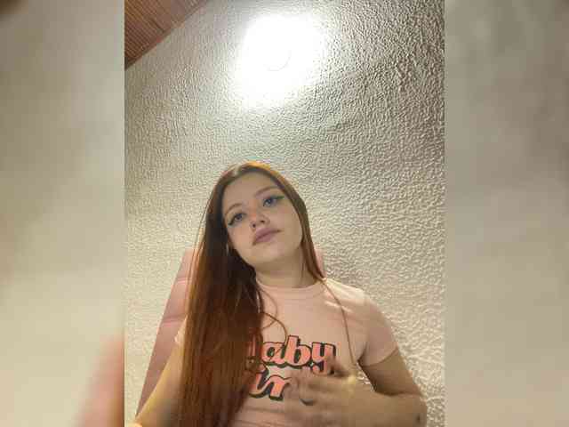 Pamela-Velvet webcam