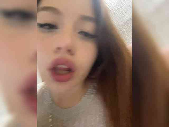 Pamela-Velvet webcam