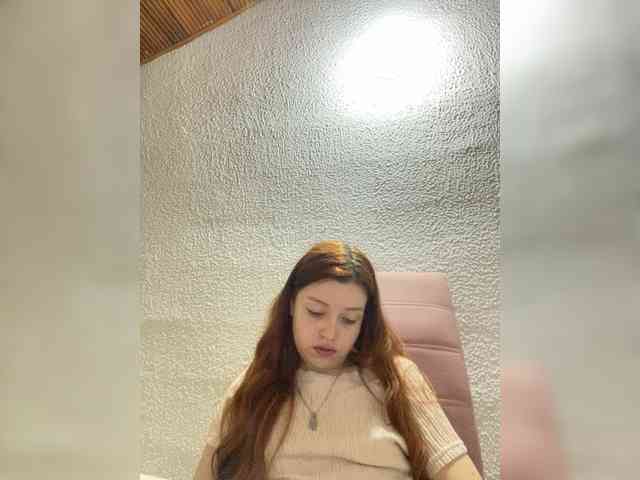 Pamela-Velvet webcam