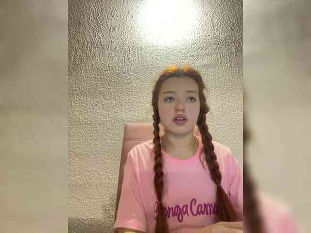 Pamela-Velvet webcam