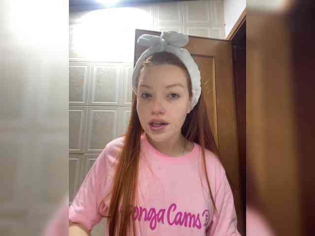 Pamela-Velvet webcam