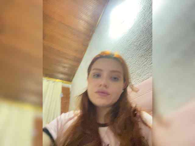 Pamela-Velvet webcam