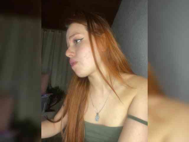 Pamela-Velvet webcam