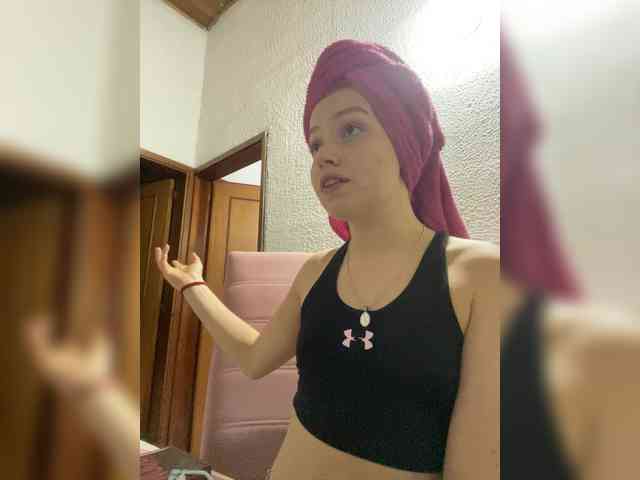 Pamela-Velvet Pamela-Velvet