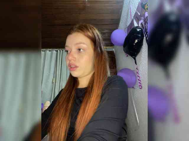 Pamela-Velvet webcam