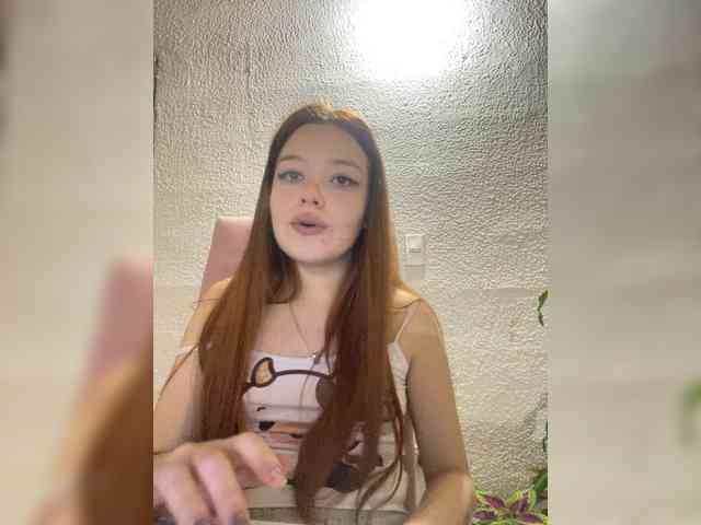 Pamela-Velvet Pamela-Velvet