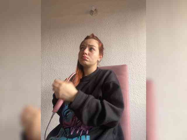 Pamela-Velvet webcam