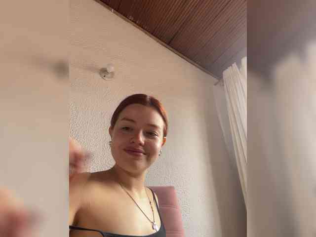 Pamela-Velvet webcam