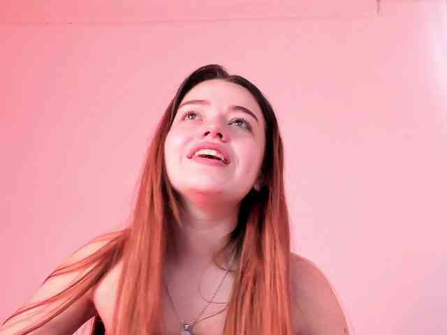 Pamela-Velvet webcam