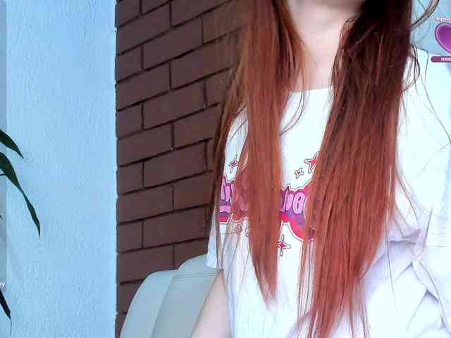 Pamela-Velvet webcam