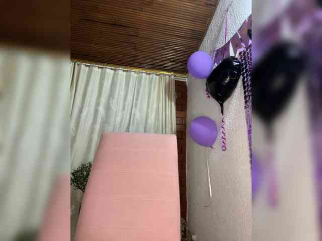 Pamela-Velvet webcam