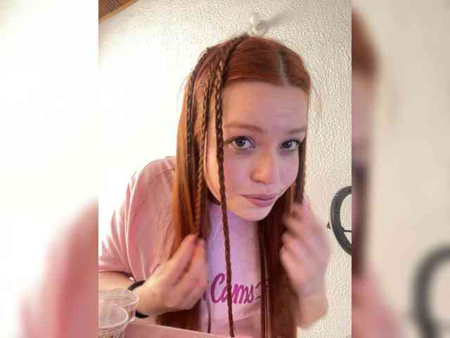 Pamela-Velvet webcam