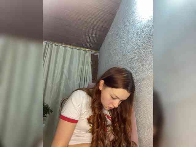 Pamela-Velvet webcam