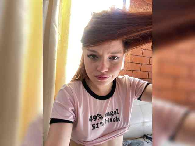 Pamela-Velvet webcam