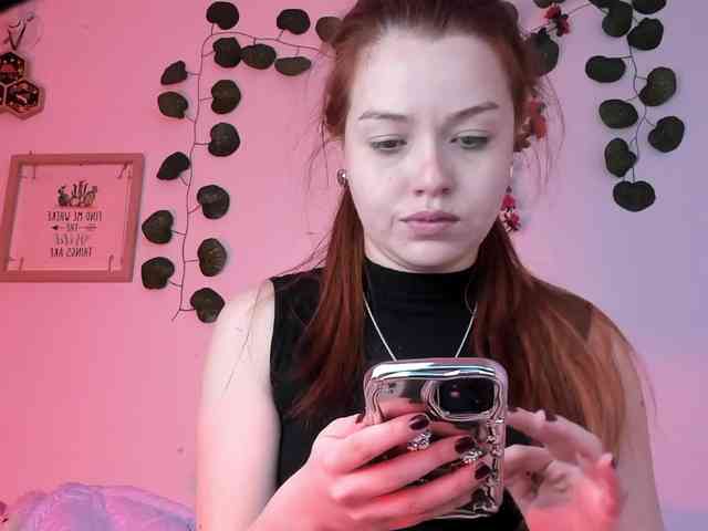 Pamela-Velvet webcam