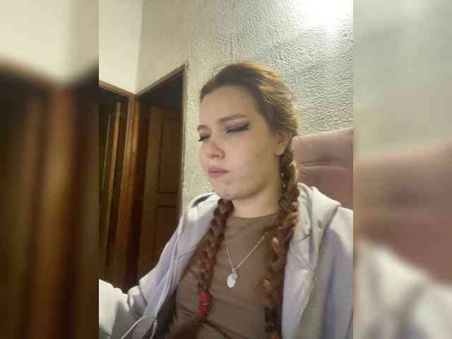 Pamela-Velvet Pamela-Velvet