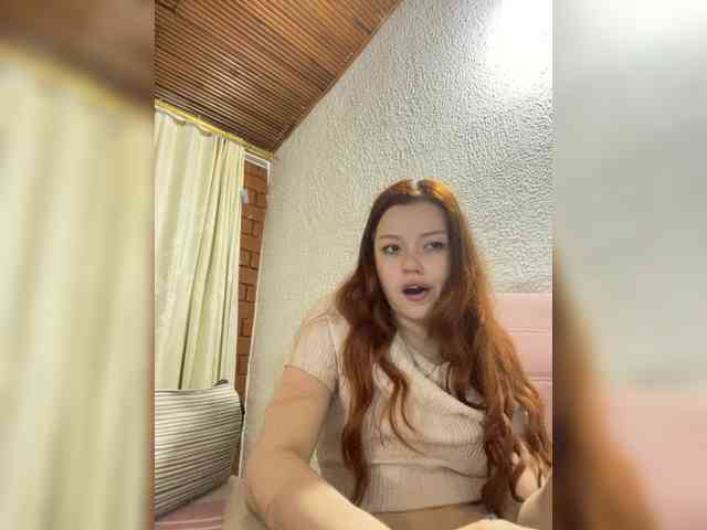 Pamela-Velvet webcam